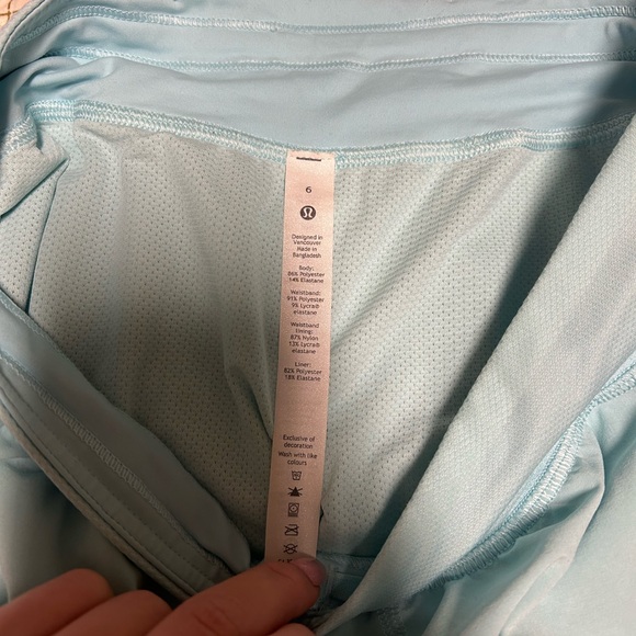 Lululemon shorts - Picture 5 of 6